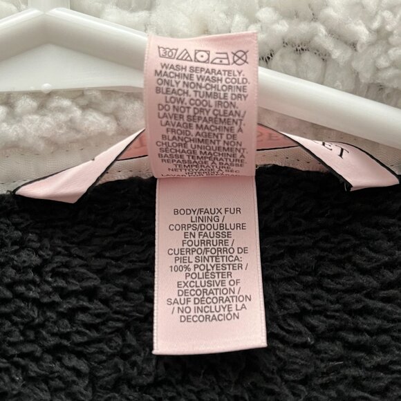 Victoria's Secret robe - Picture 8 of 8